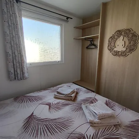 Camping Mobile A Gere Par Un Particulier *